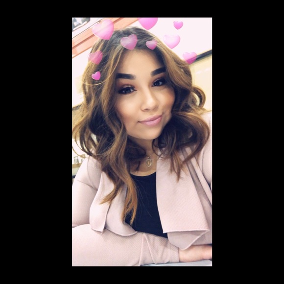 Meet your Posher, Isabella - Picture 1 of 1